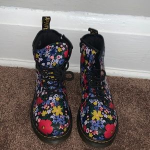 Size 4 girl Dr Marten boots